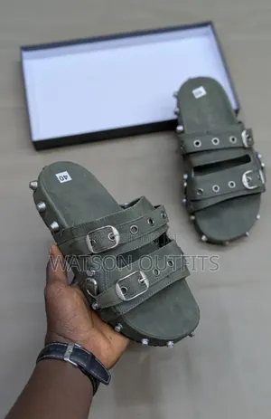 Men's Sandals or Open Shoes Very Very Classic and Comfortable Wearing