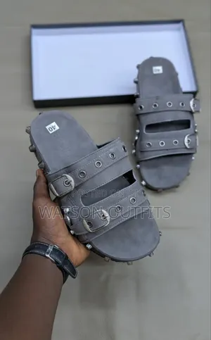 Men's Sandals or Open Shoes Very Very Classic and Comfortable Wearing