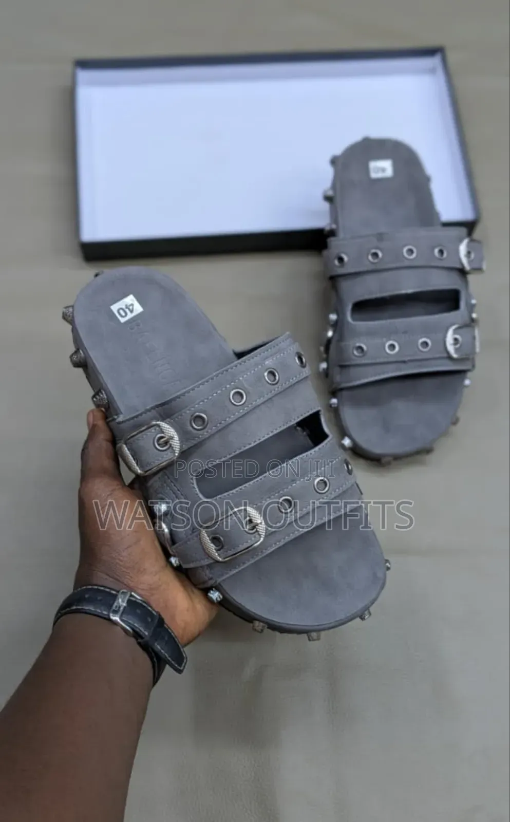 Men's Sandals or Open Shoes Very Very Classic and Comfortable Wearing