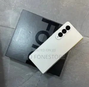 New Samsung Galaxy Z Fold4 256 GB White