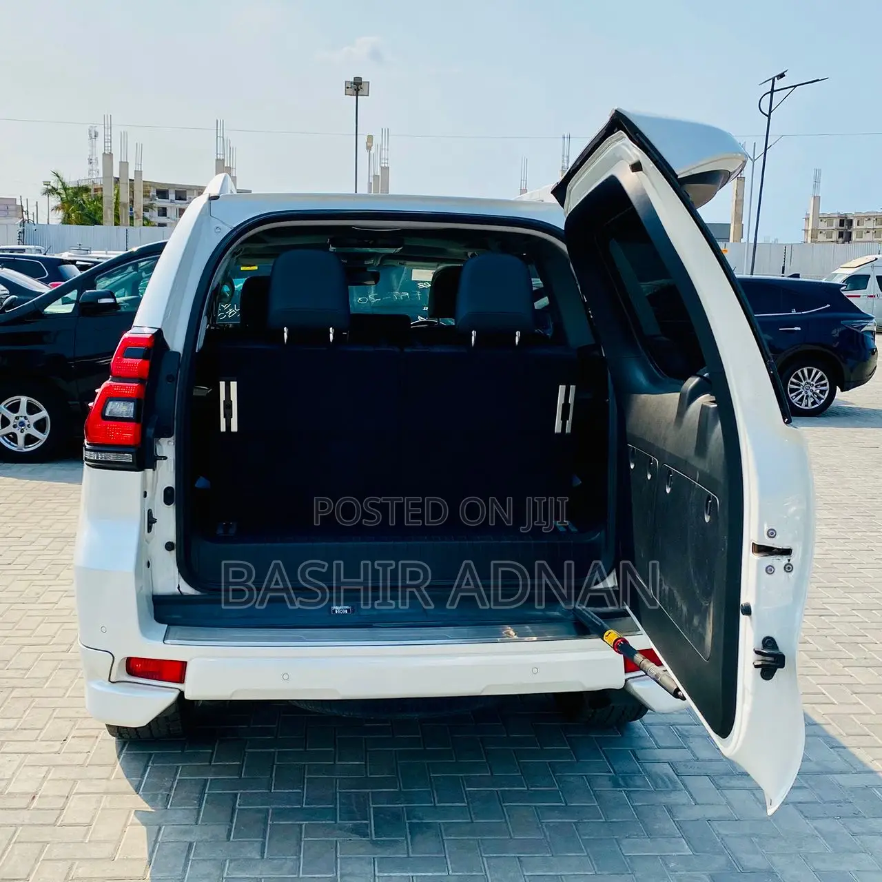 Toyota Land Cruiser Prado 2.8 2017 White