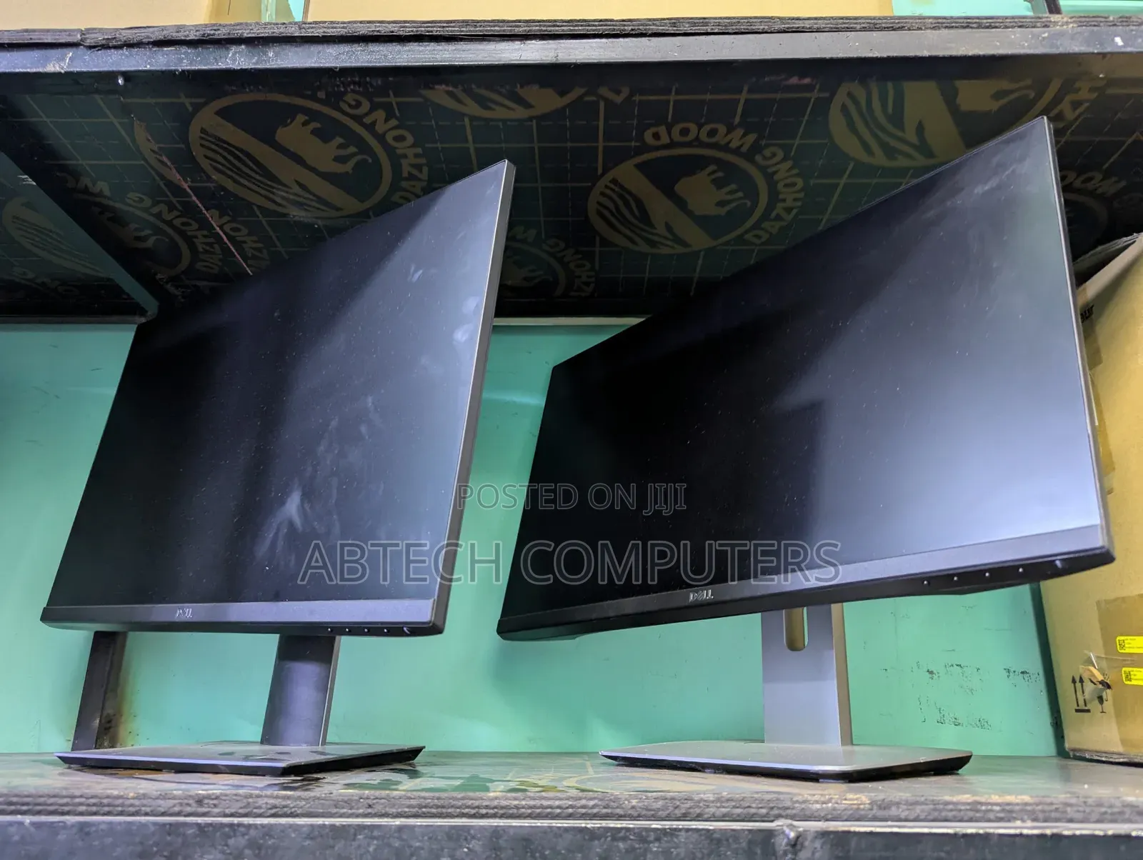 Dell Frameless Monitor 24 Inches