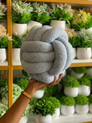 Knot Pillows