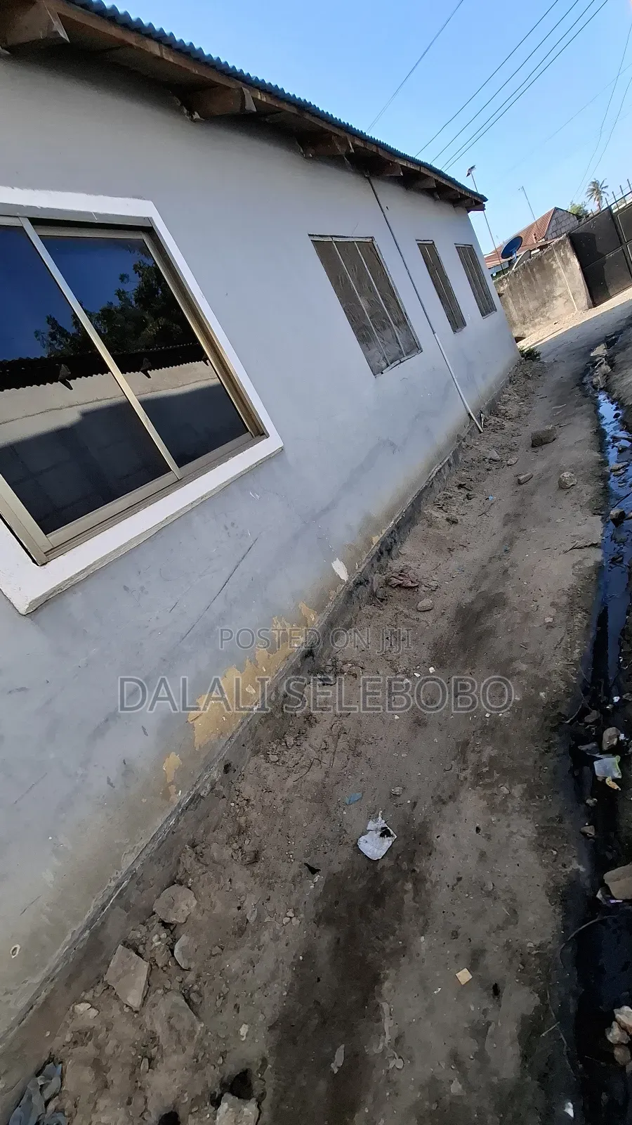 3bdrm Bungalow in Sinza Legho for sale