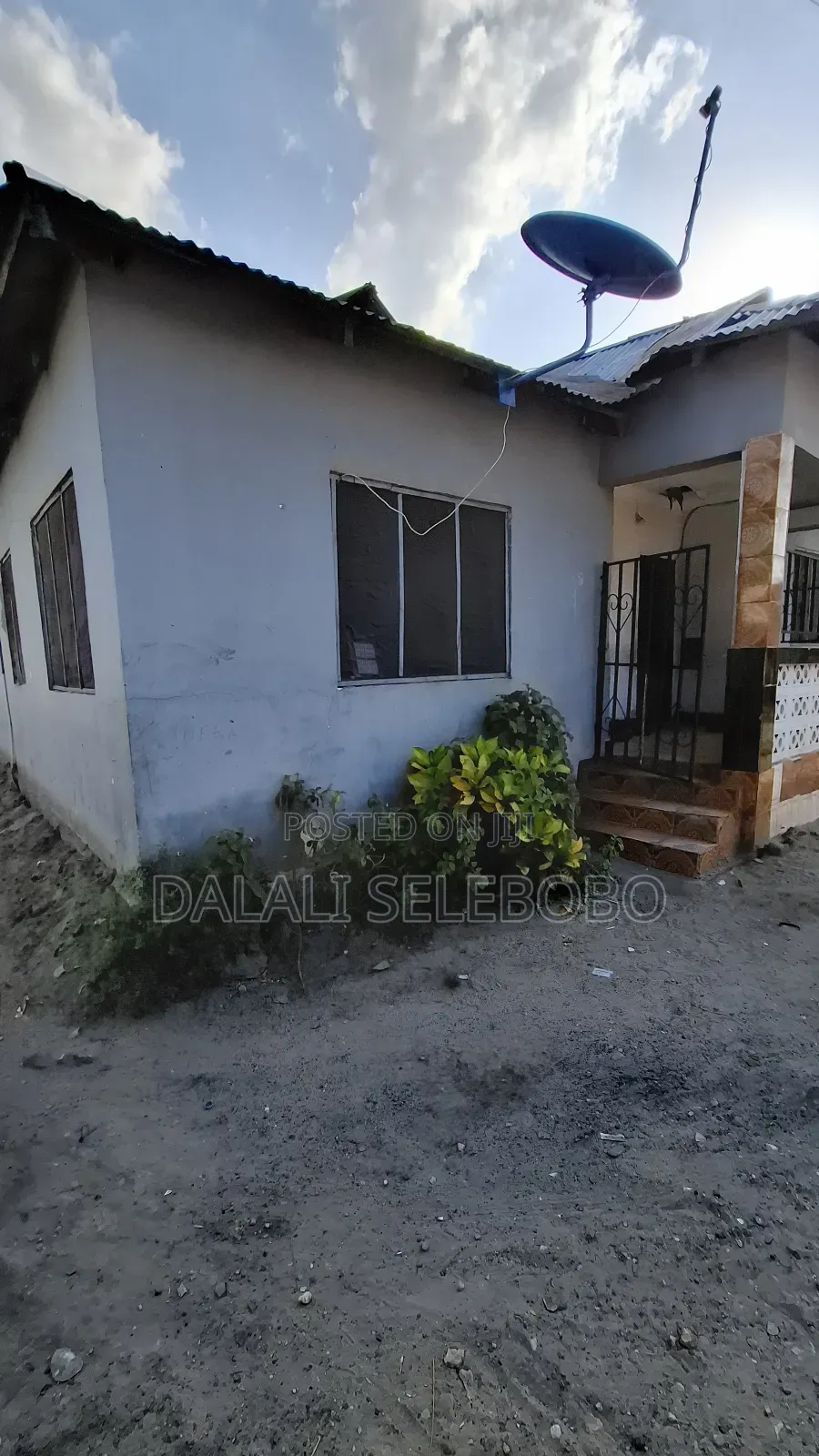 3bdrm Bungalow in Sinza Legho for sale