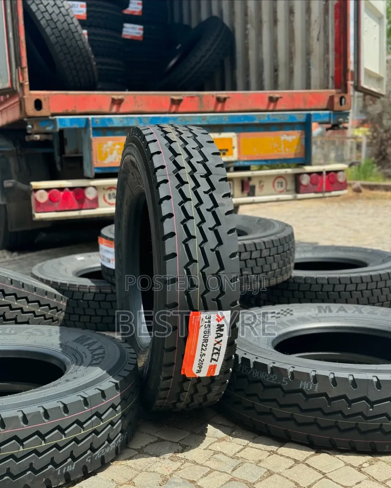 315/80r22.5 Maxzez
