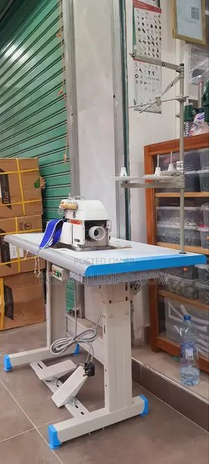 Siruba Overlocky Sewing Machine