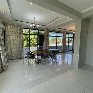 Furnished 3bdrm Apartment in Oyster Bay for rent