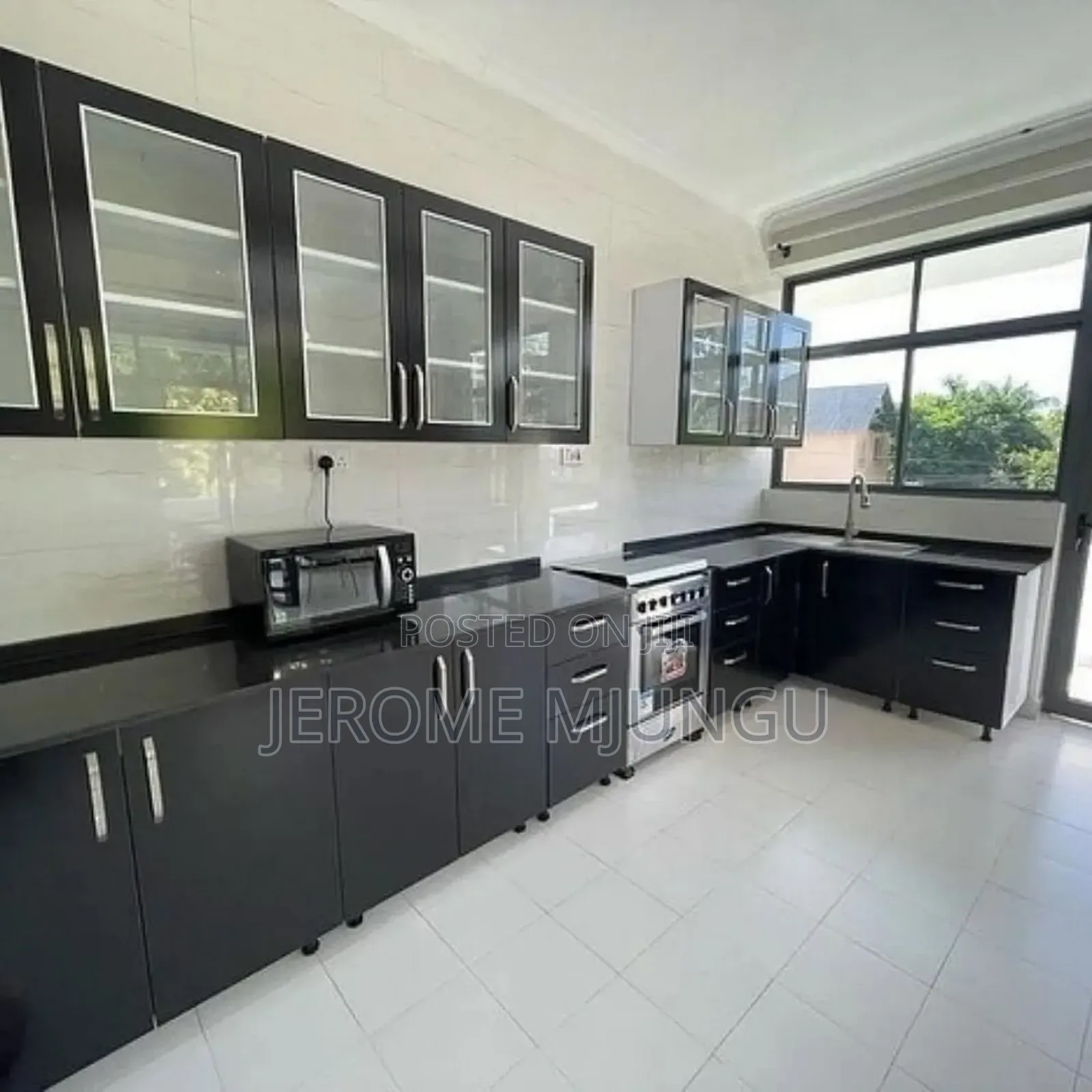Furnished 3bdrm Apartment in Oyster Bay for rent