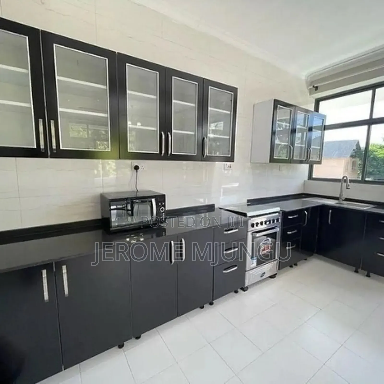 Furnished 3bdrm Apartment in Oyster Bay for rent
