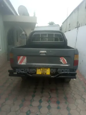 Toyota Hilux 1998 Green