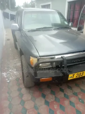 Toyota Hilux 1998 Green