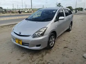Toyota Wish 2005 Silver