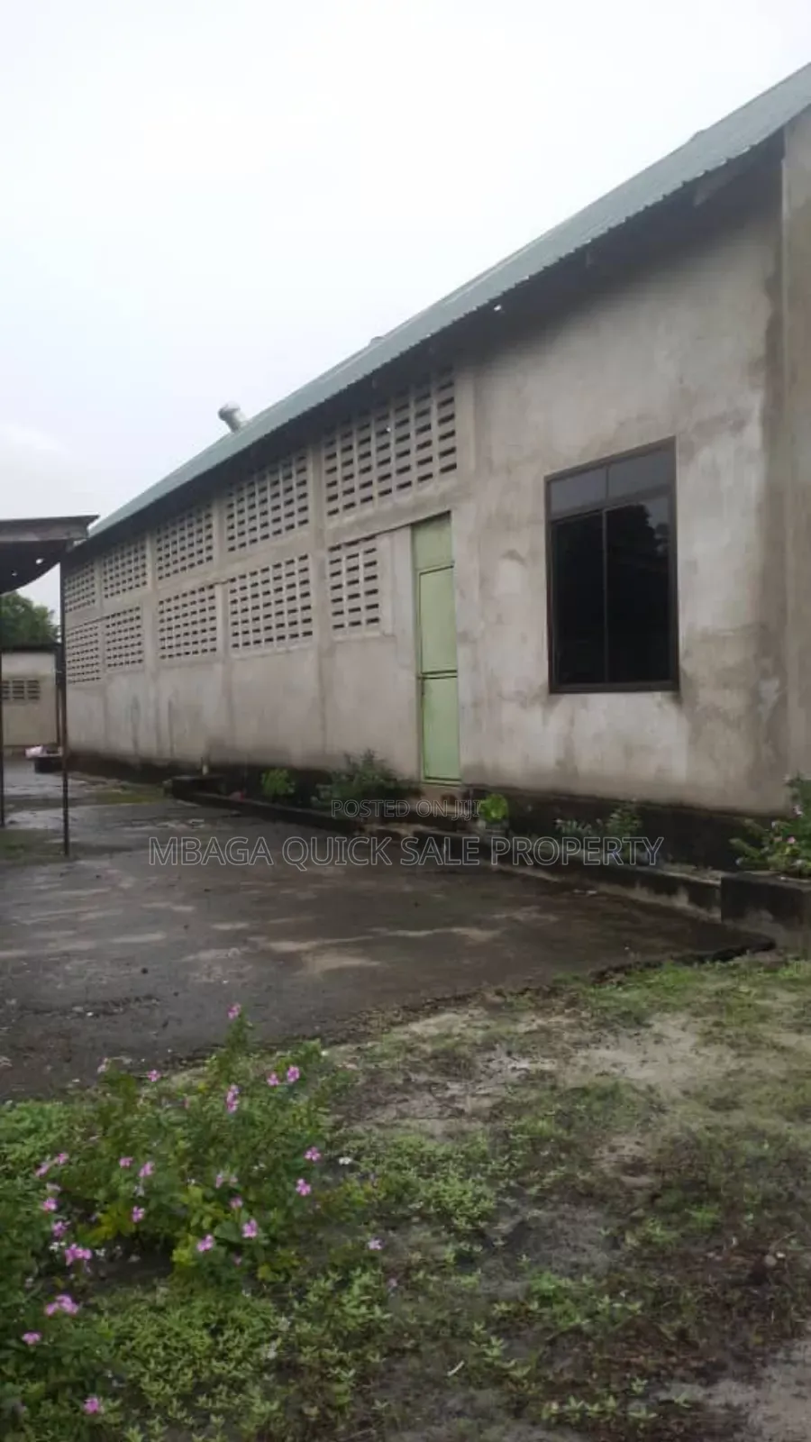 Godown Area SQM 1255 for Rent at Kilomo Bagamoyo