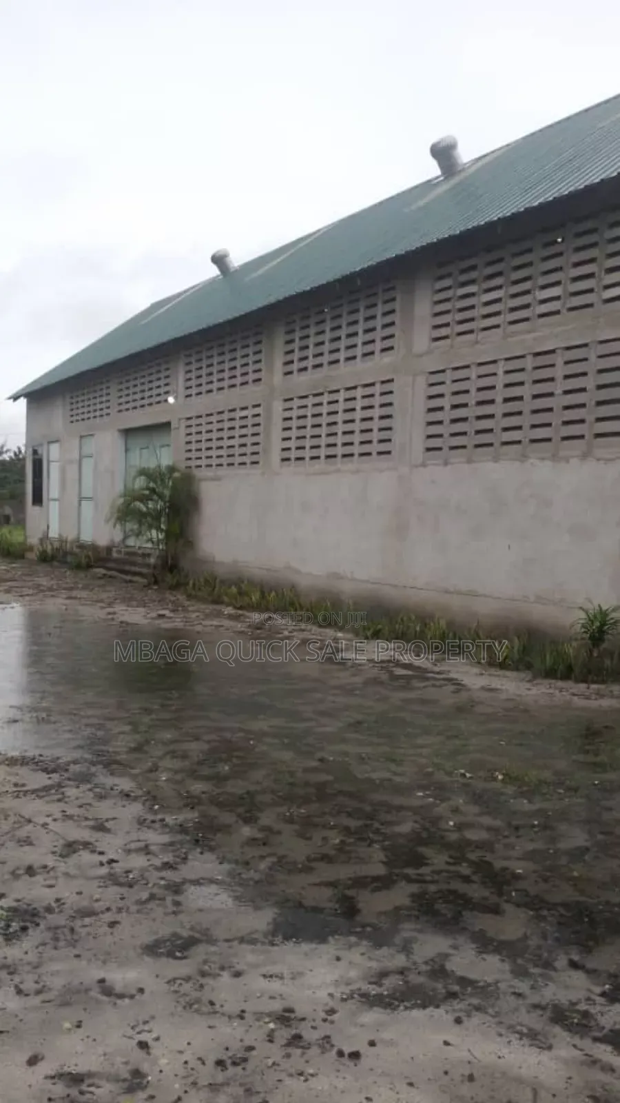 Godown Area SQM 1255 for Rent at Kilomo Bagamoyo
