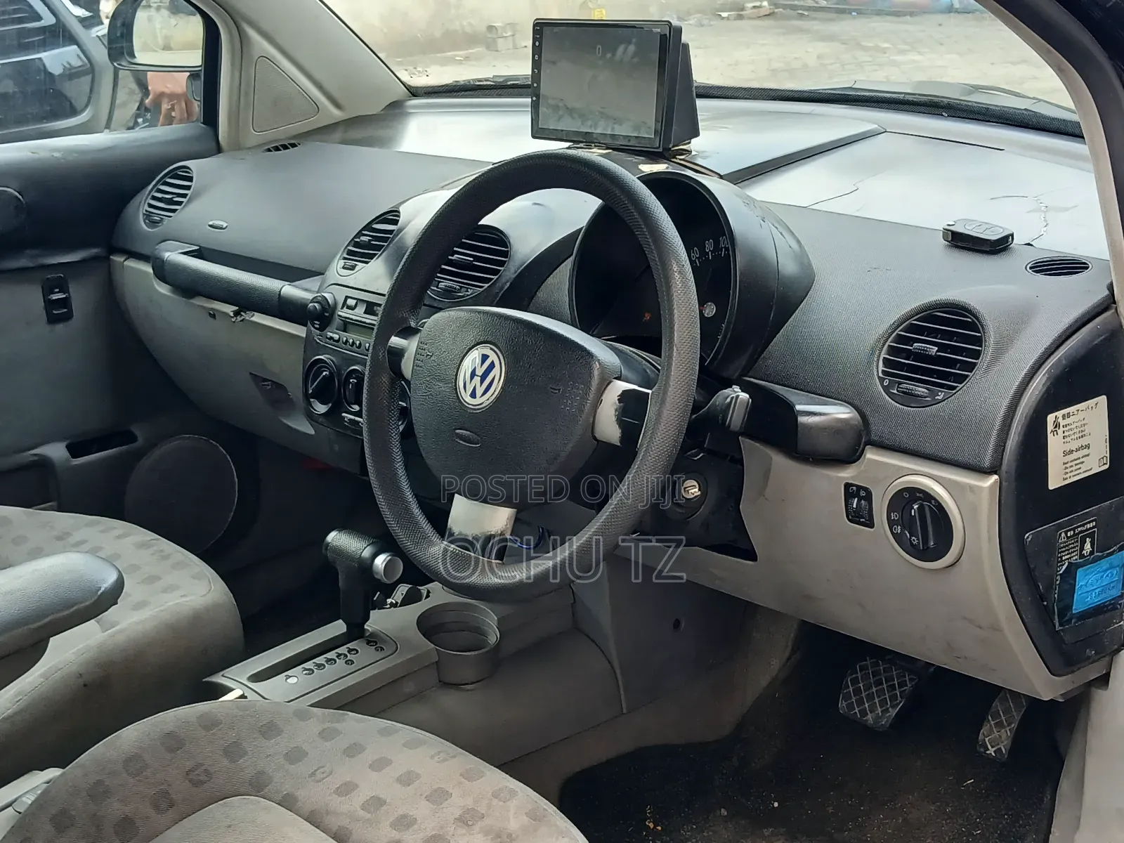 Volkswagen Beetle 2000 Black