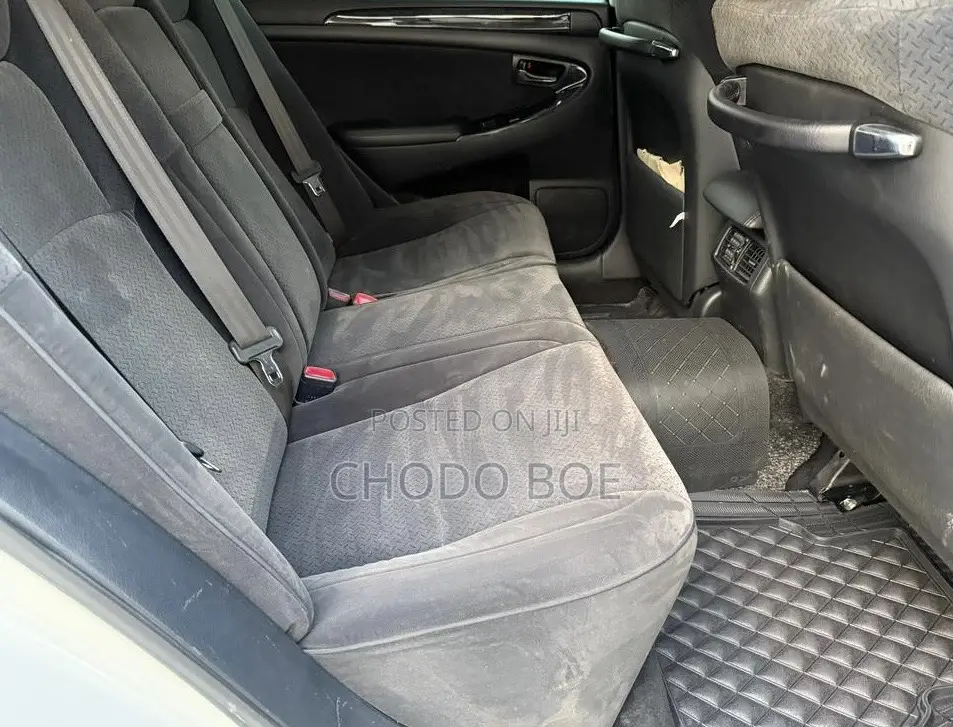 Toyota Crown 2007 Pearl