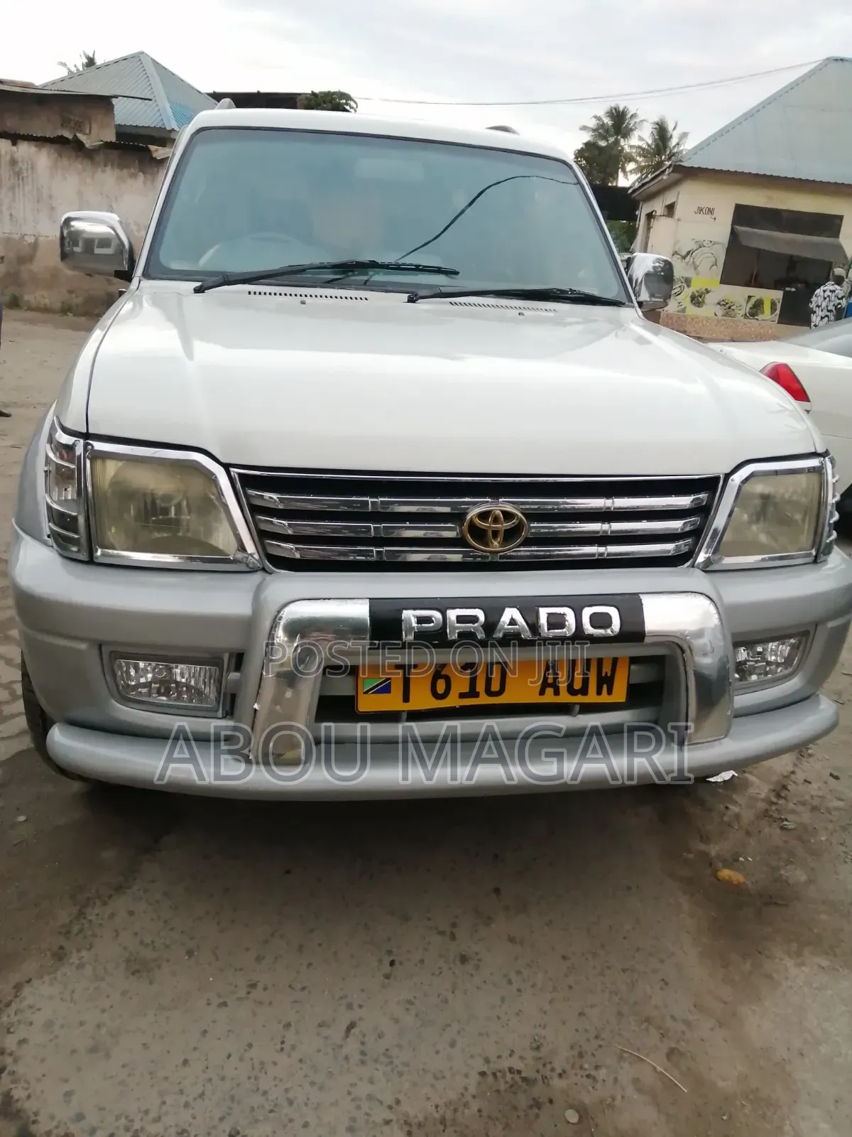 Toyota Land Cruiser 2003 Off white