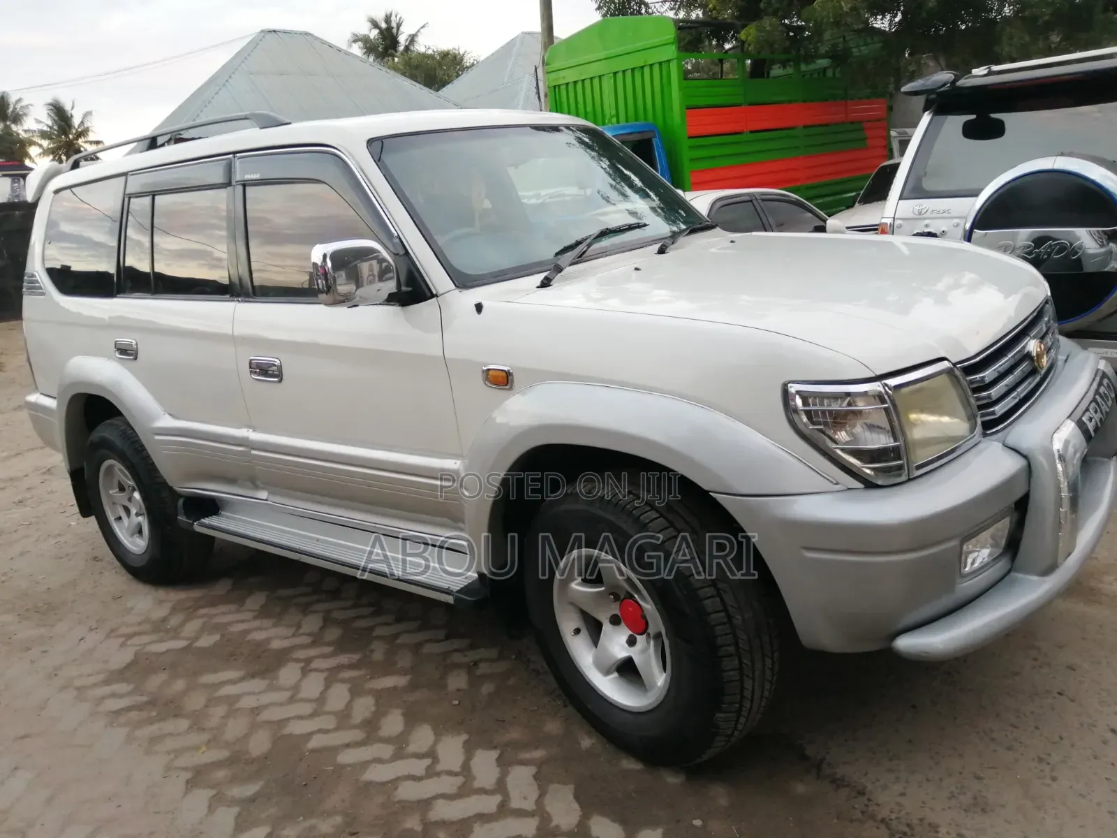 Toyota Land Cruiser 2003 Off white