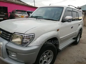 Toyota Land Cruiser 2003 Off white