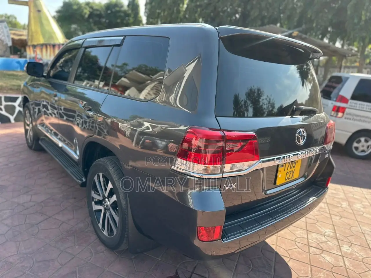 Toyota Land Cruiser 2010 Gray