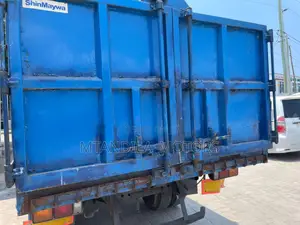 Mistubish Canter Tiper