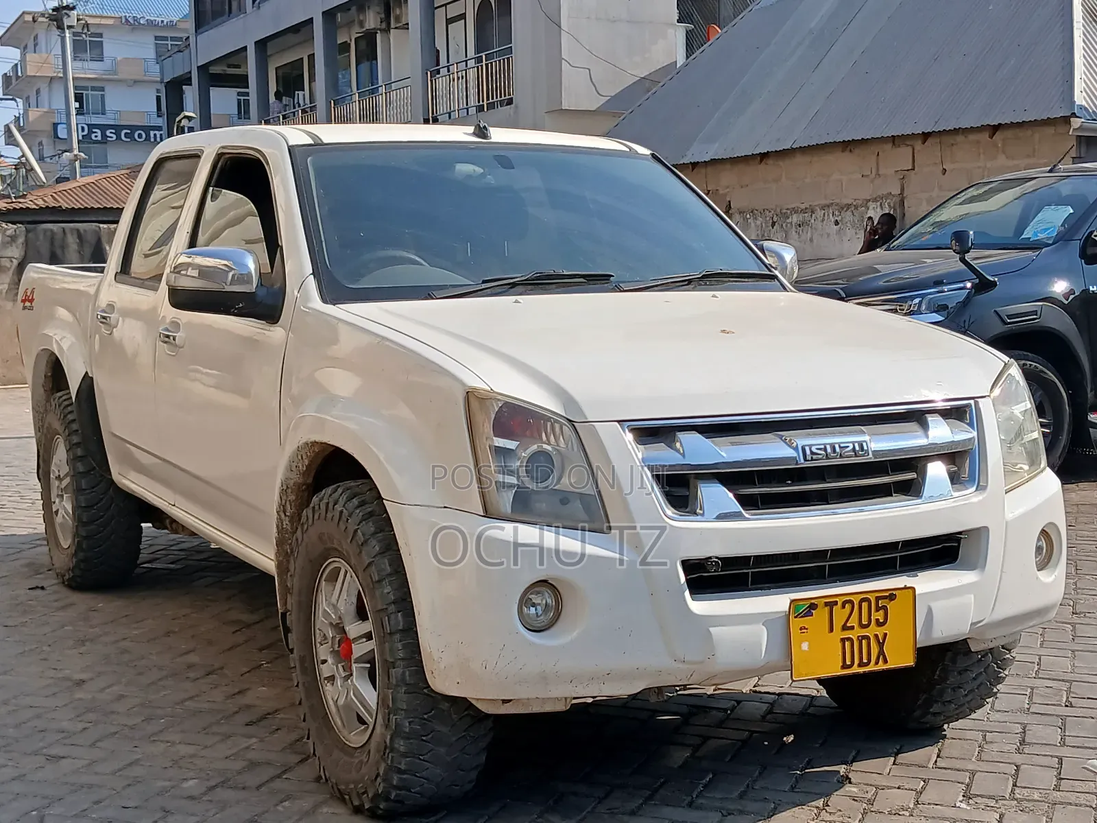 Isuzu D-MAX 2011 White
