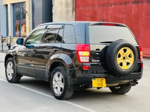 Suzuki Escudo 2005 Black