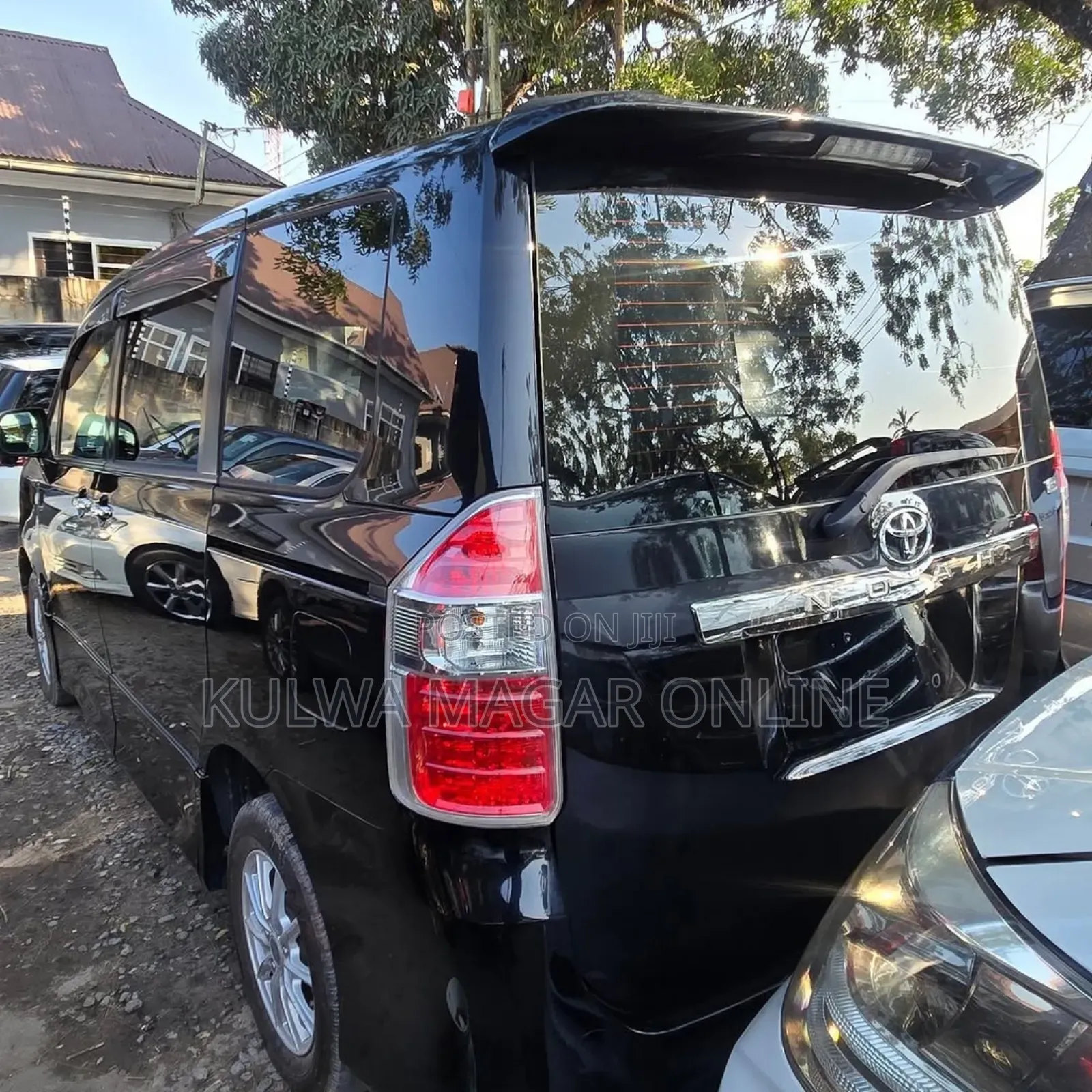 Toyota Noah 2008 Black