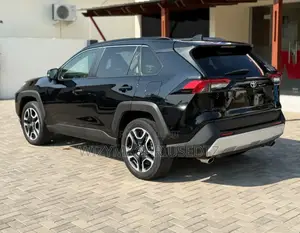 Toyota RAV4 2020 Matt Black