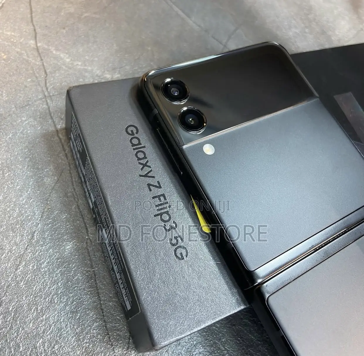 New Samsung Galaxy Z Flip 3 128 GB Black
