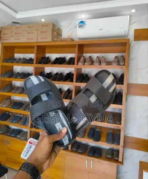 Quality Ni Ya Hali Ya Juu Sanaa Karibuni