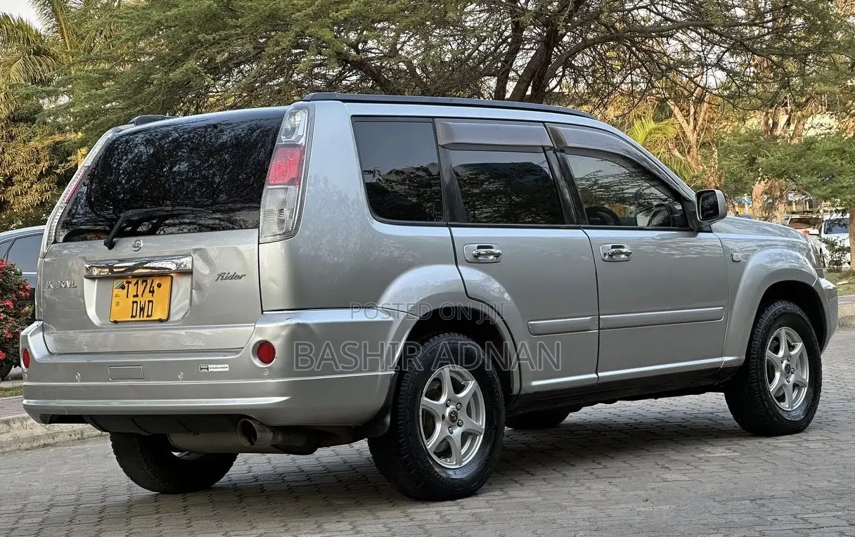 Nissan X-Trail 2004 Silver