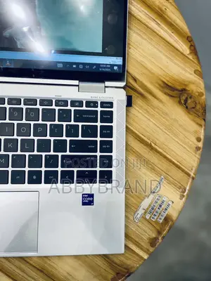 Laptop HP EliteBook X360 1040 G9 16GB Intel Core I7 SSD 512GB