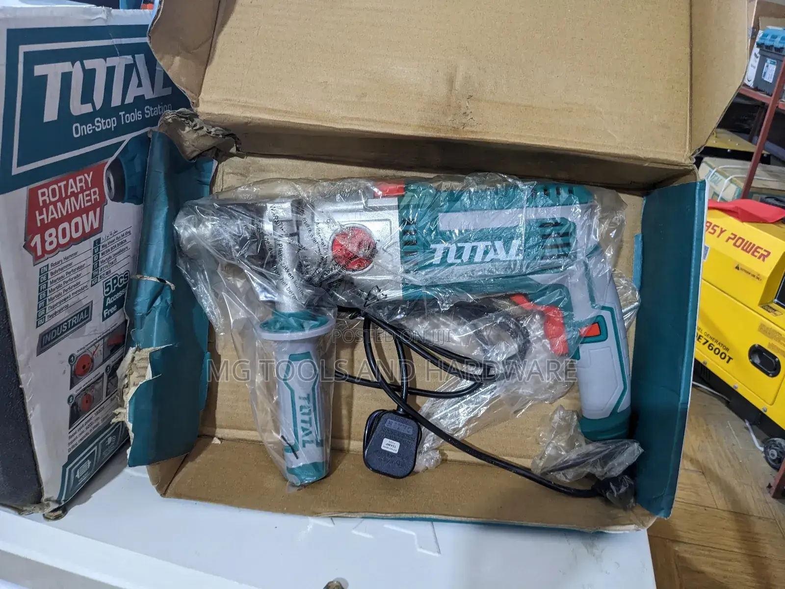 Impact Drill Total 1100 W