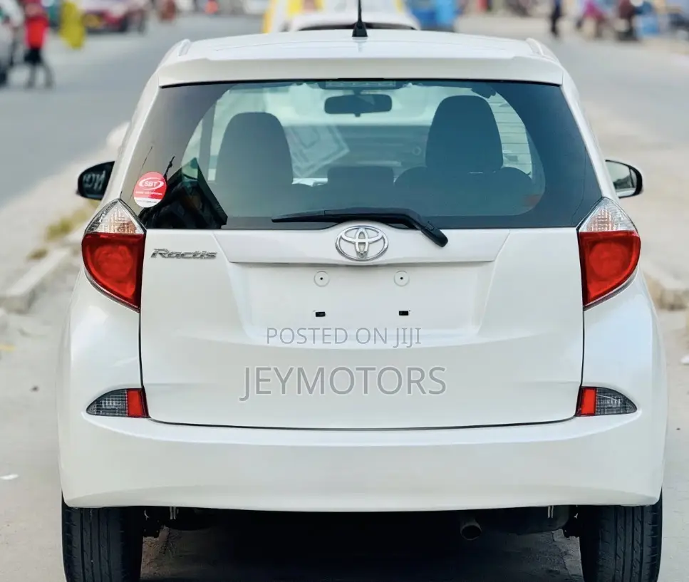 Toyota Ractis 2012 White