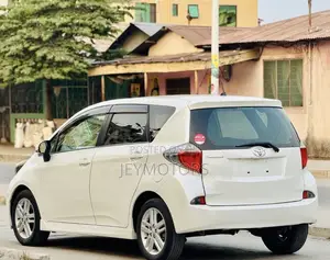 Toyota Ractis 2012 White