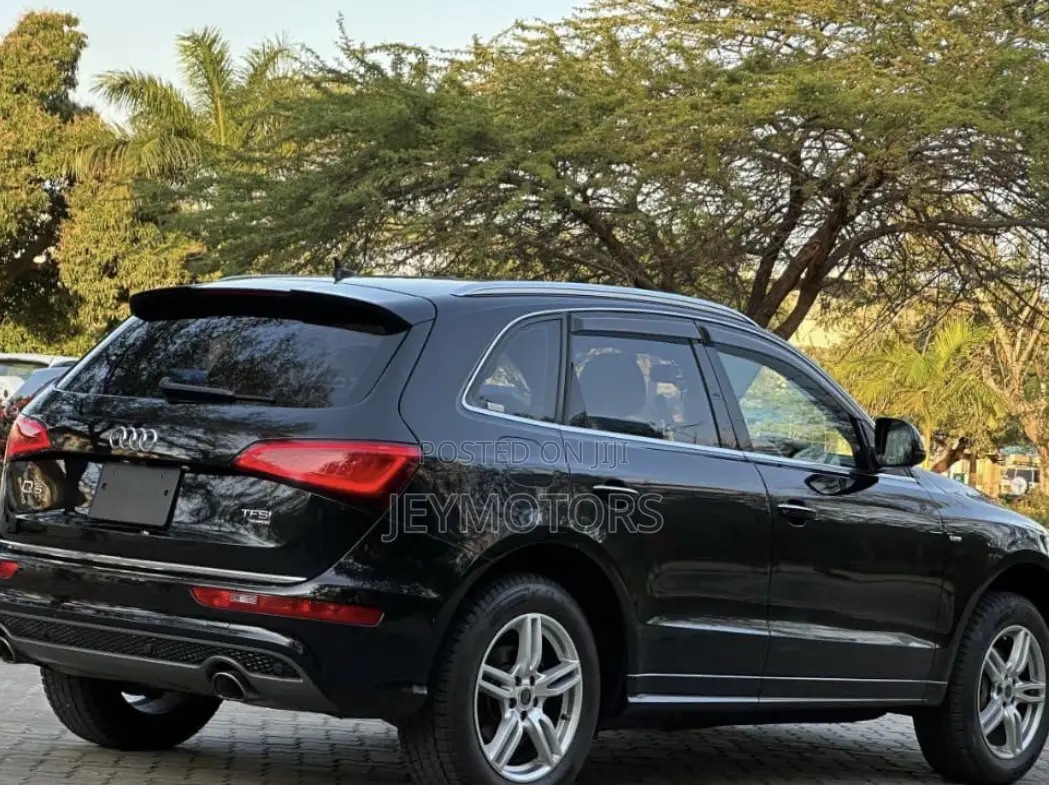 Audi Q5 2015 Black