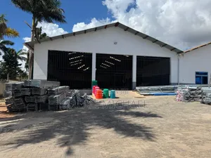 Warehouse Size 1296sqm