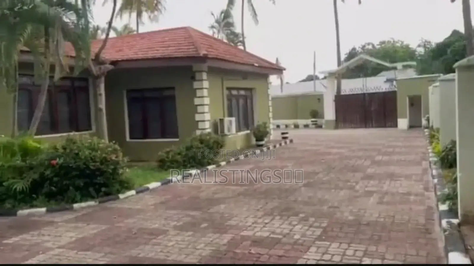 4bdrm Bungalow in Kasri Homes, Mikocheni for sale