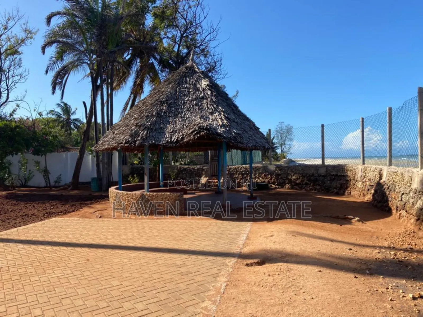 Furnished 8bdrm House in Mbezi Beach for sale