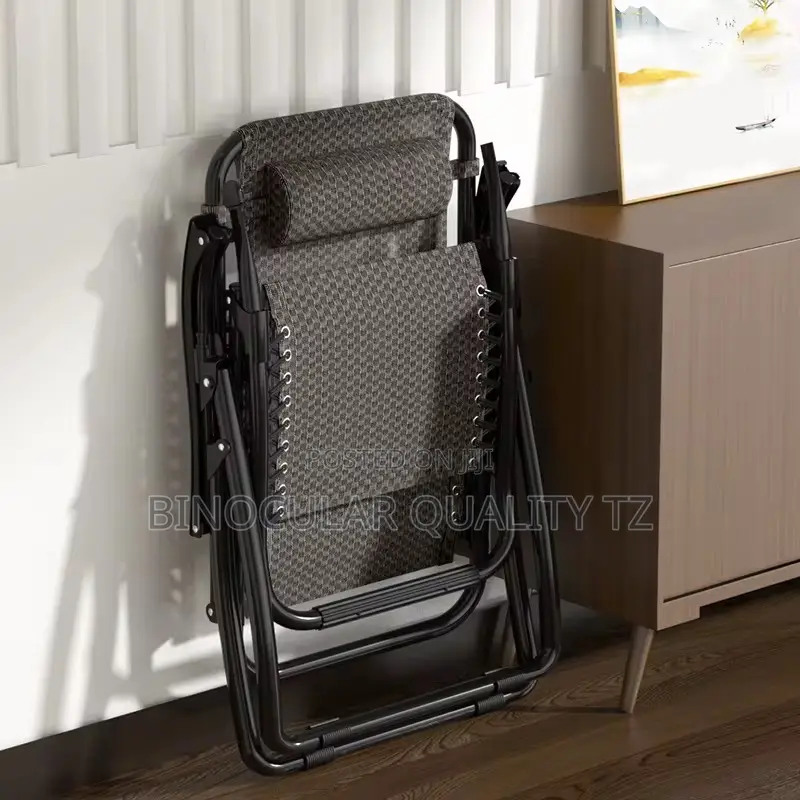 Chair With Soft Pad for Sunbathing