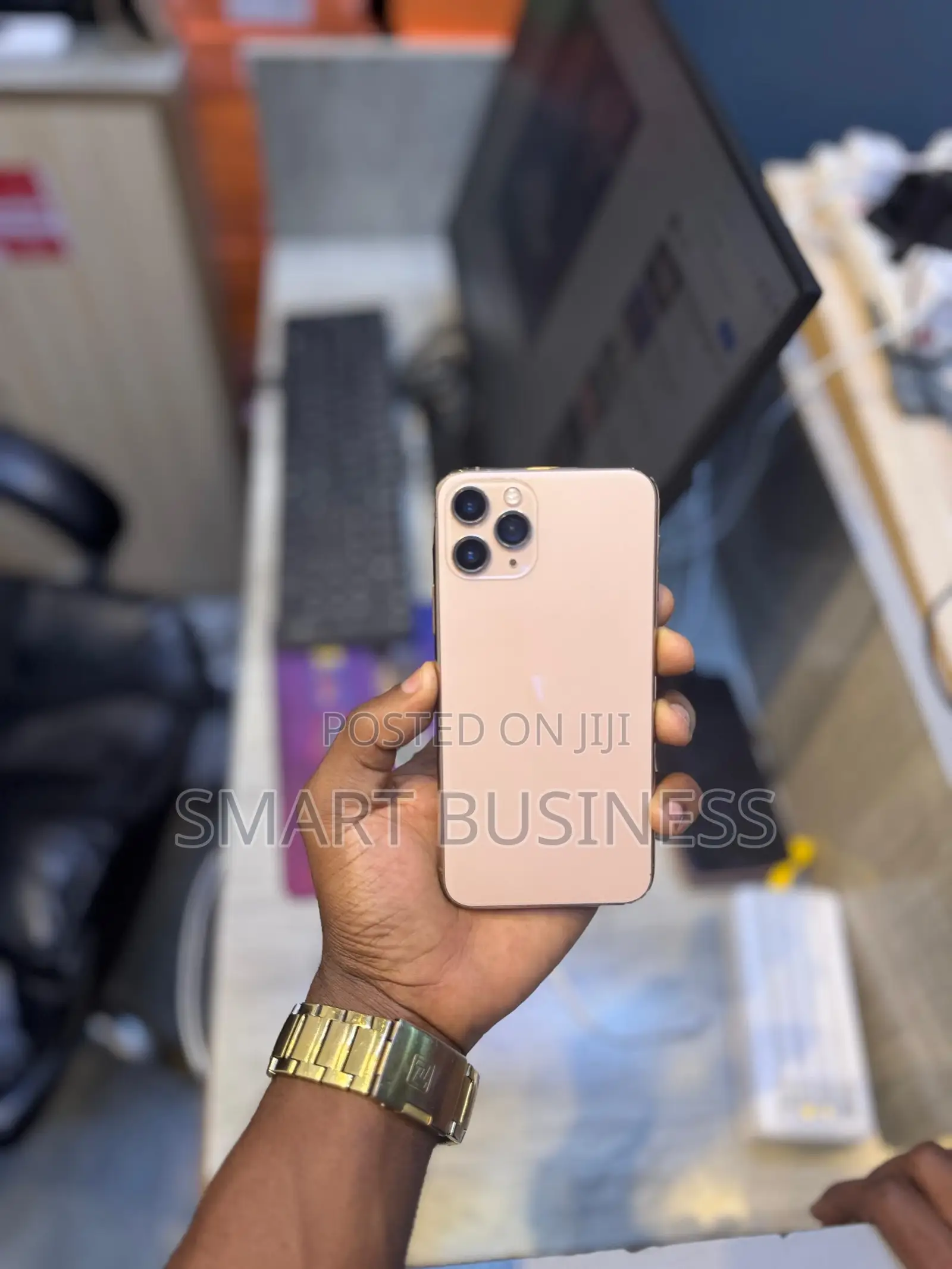 New Apple iPhone 11 Pro 256 GB Gold