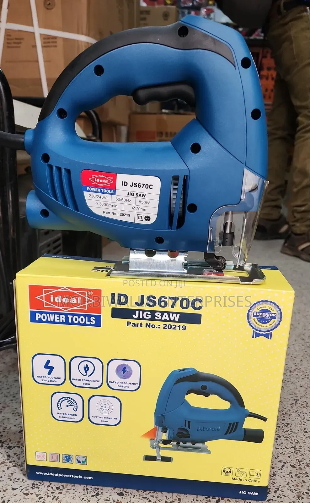 High Quality Jig Saw Machine Js670c