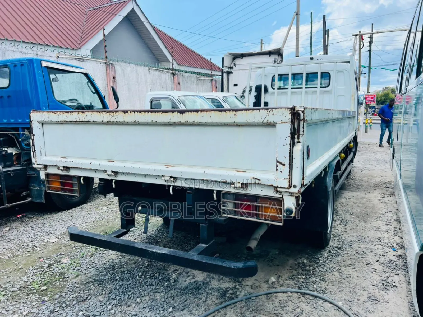 Mitsubishi Canter 1998 White