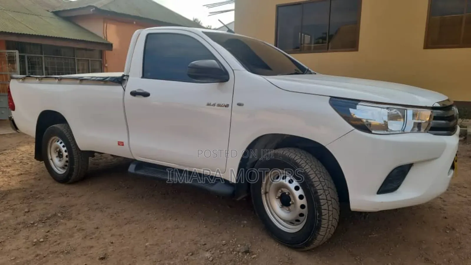 Toyota Hilux 2019 White