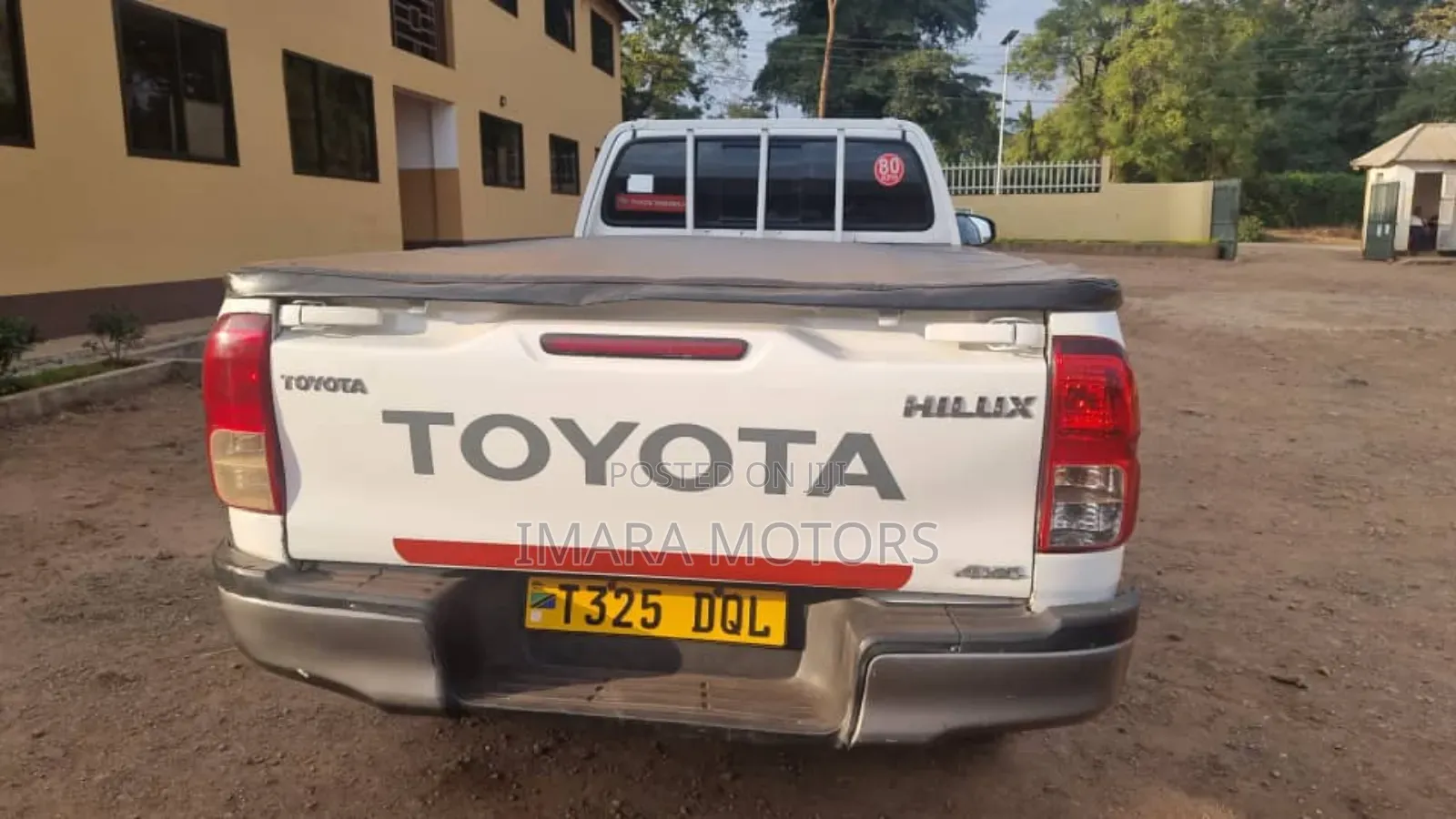 Toyota Hilux 2019 White
