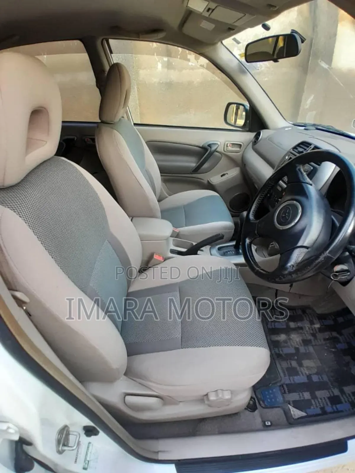 Toyota RAV4 2005 White