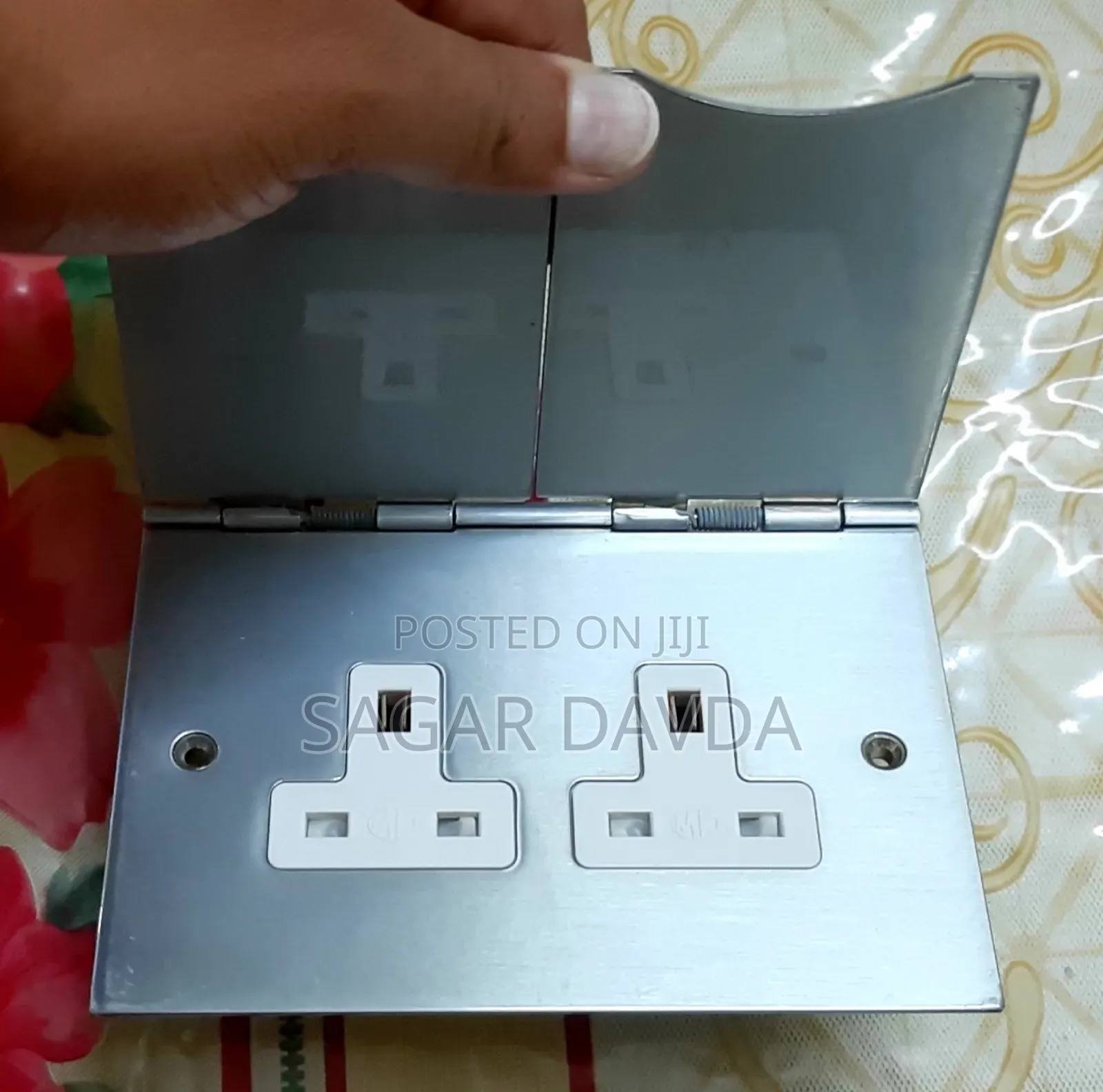 Floor Double Socket Unswitched With Hinged Cover