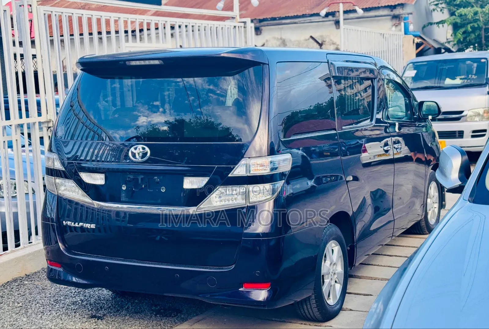 Toyota Vellfire 2009 Black